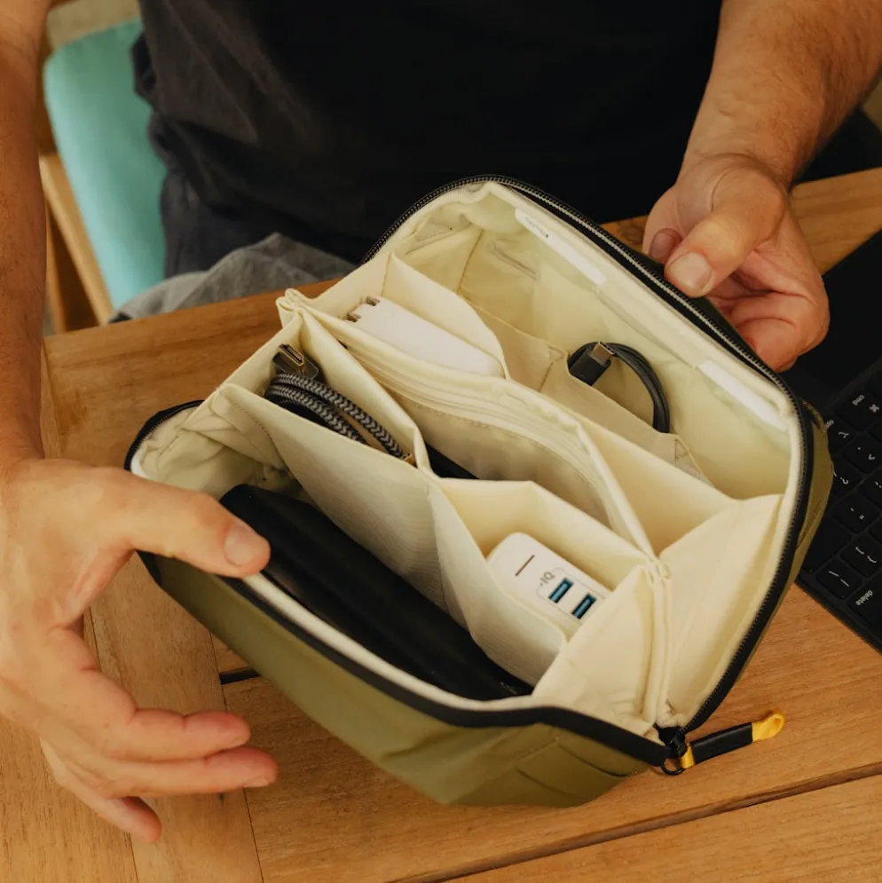 Tech Pouch