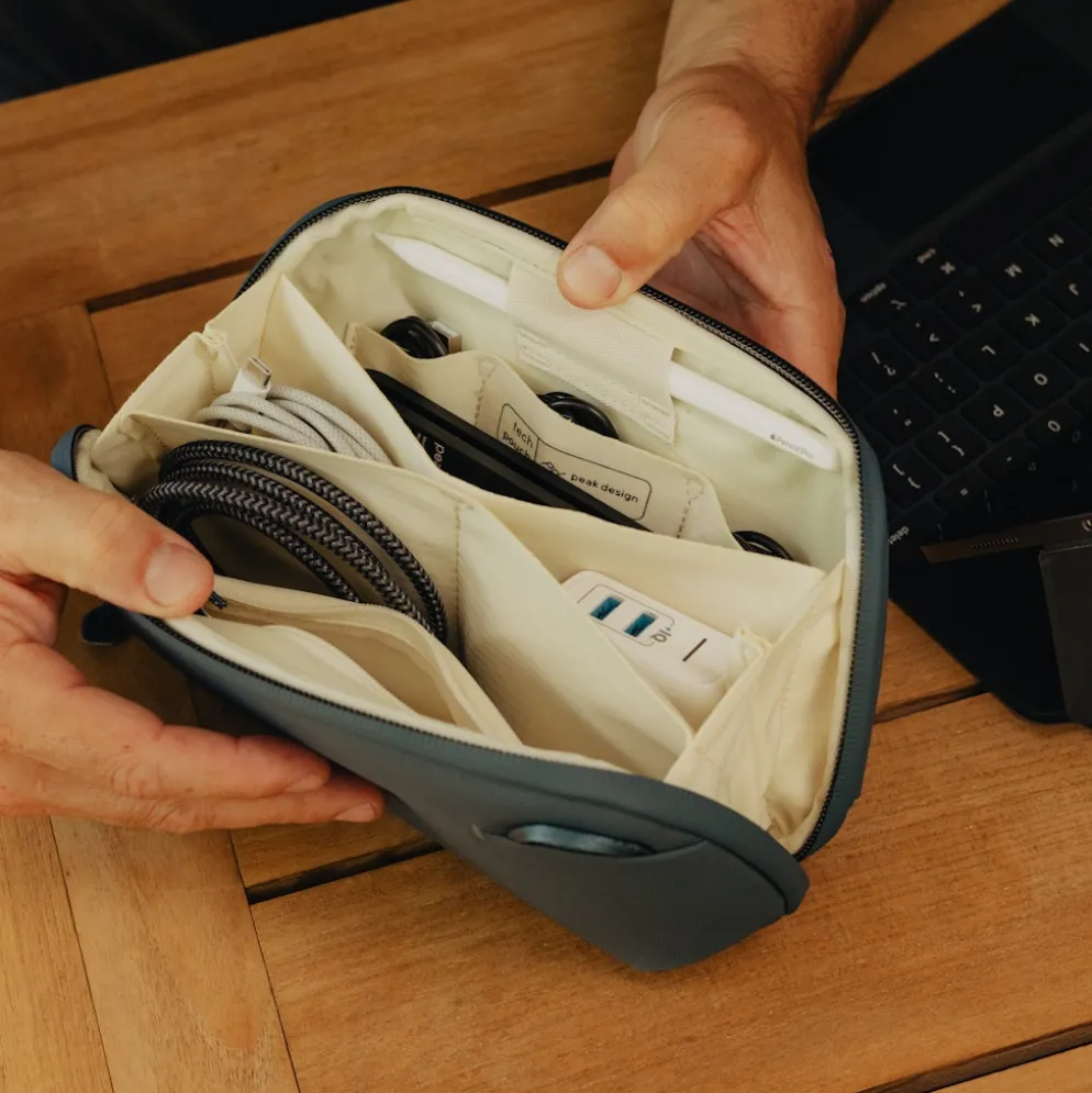 Tech Pouch